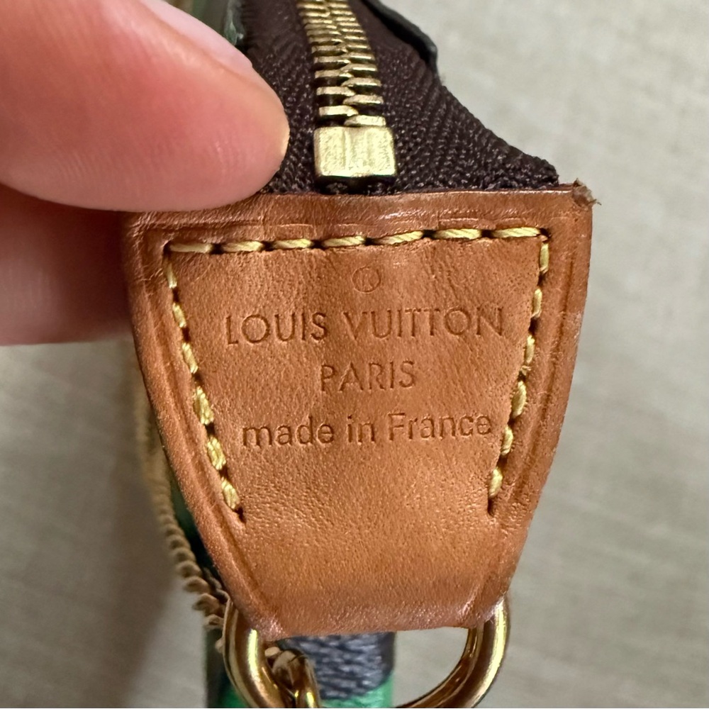 Louis Vuitton Tahitienne Hawaii Mini Pouch LTD Edition - Picture 8 of 10